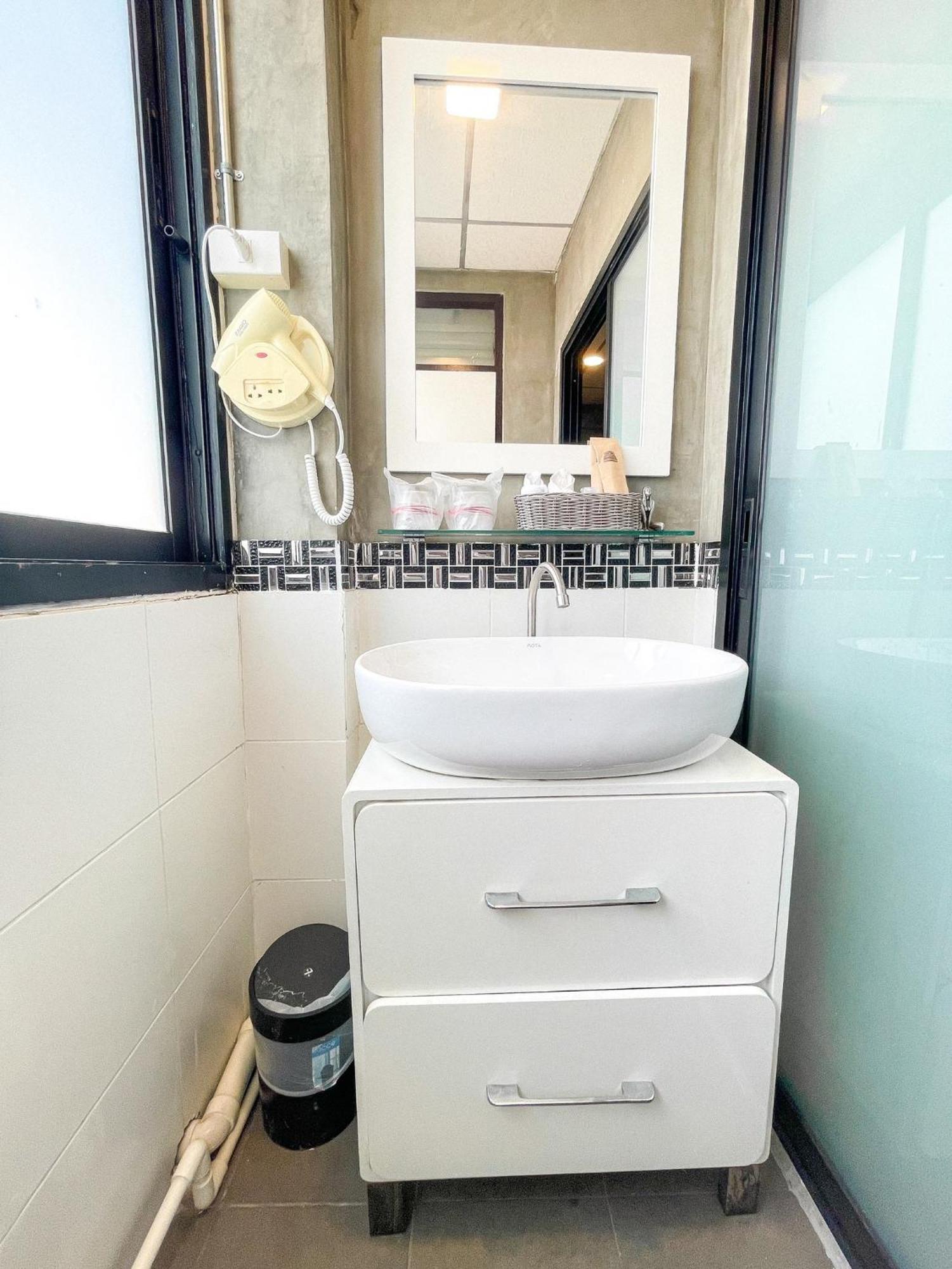 Baik Suite Banguecoque Exterior foto