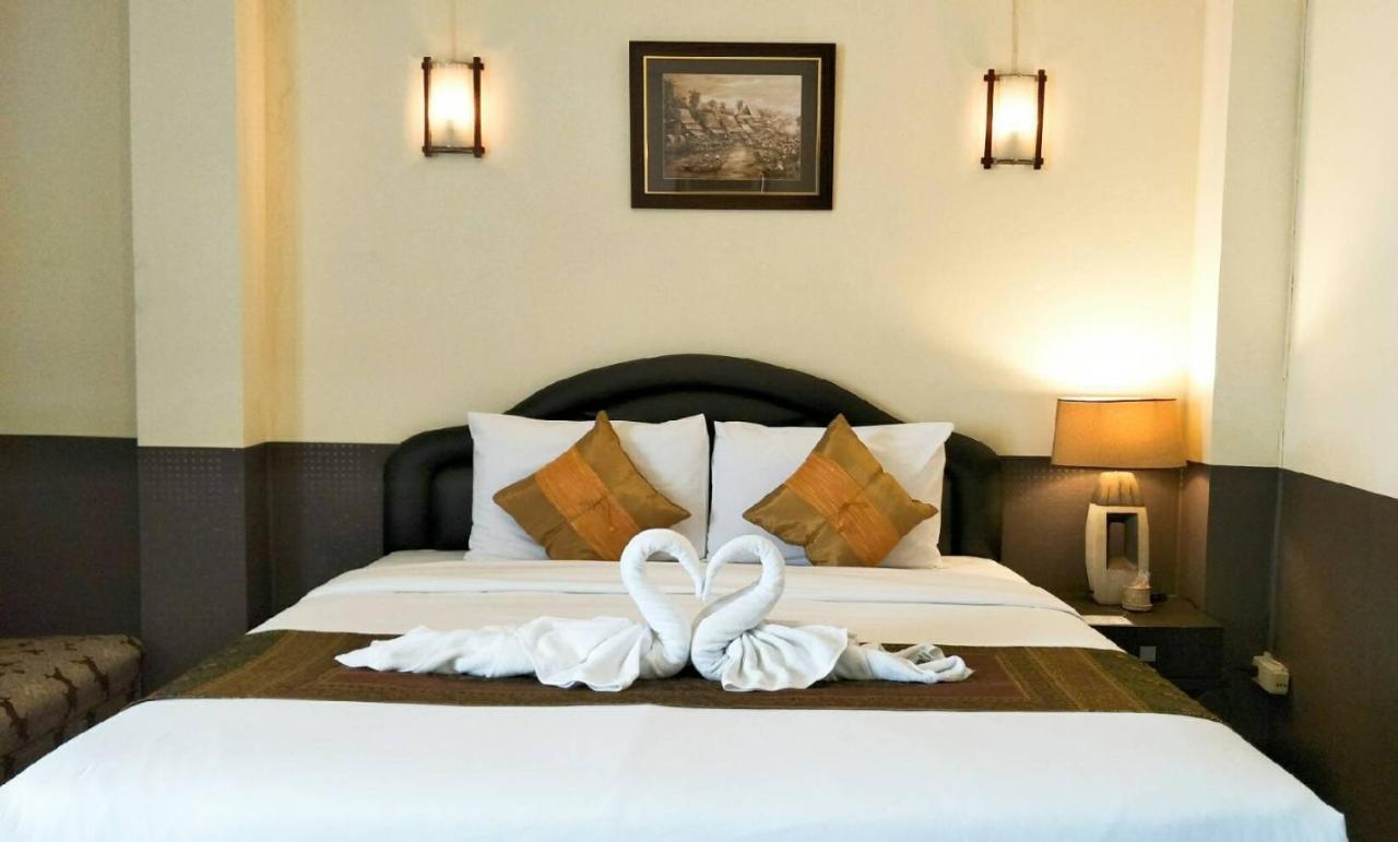Baik Suite Banguecoque Exterior foto